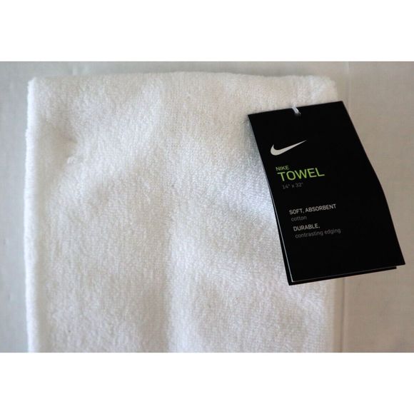 Nike AC2088 101 Unisex Sz Medium White 100% Cotton Fundamental Towel 14" x 32" - Picture 2 of 5